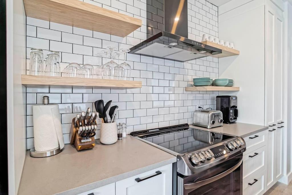871 Shefford Suite 207 3Chambres بورمونت المظهر الخارجي الصورة