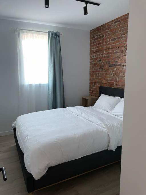 871 Shefford Suite 207 3Chambres بورمونت المظهر الخارجي الصورة