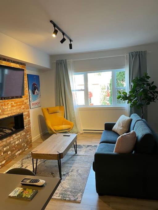 871 Shefford Suite 207 3Chambres بورمونت المظهر الخارجي الصورة